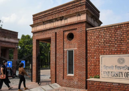 Delhi university