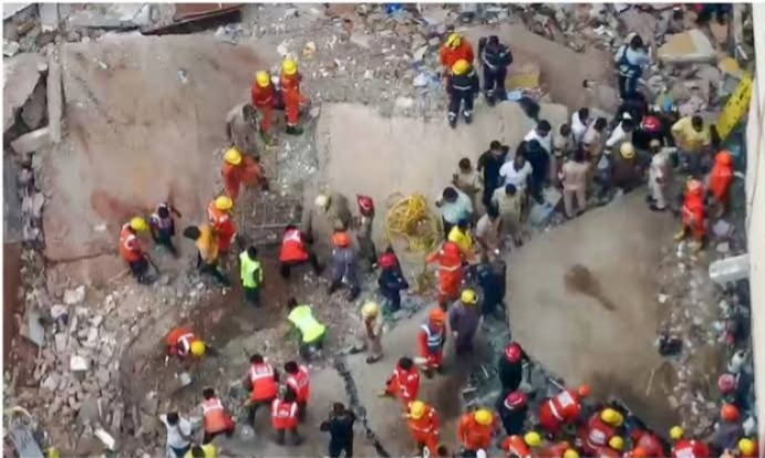 "Tragedy Strikes Near DU South Campus: 3 Dead in Satya Niketan PG Collapse; ABVP Protests At MCD HQ"